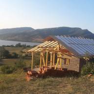 Kamp kraj Donjeg Milanovca sa pogledom na Dunav